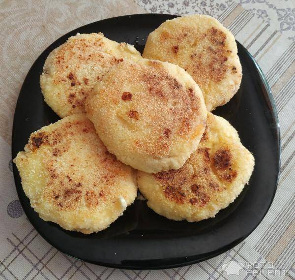 Как приготовить сырники из творога с манкой по пошаговому рецепту с фото