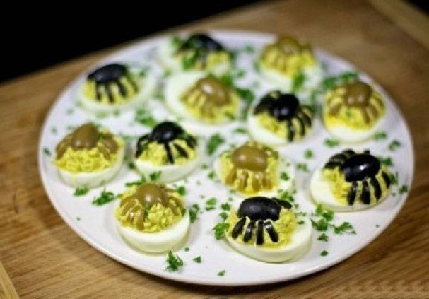 Яйца фаршированные разными начинками. 12 простых и очень вкусных рецептов