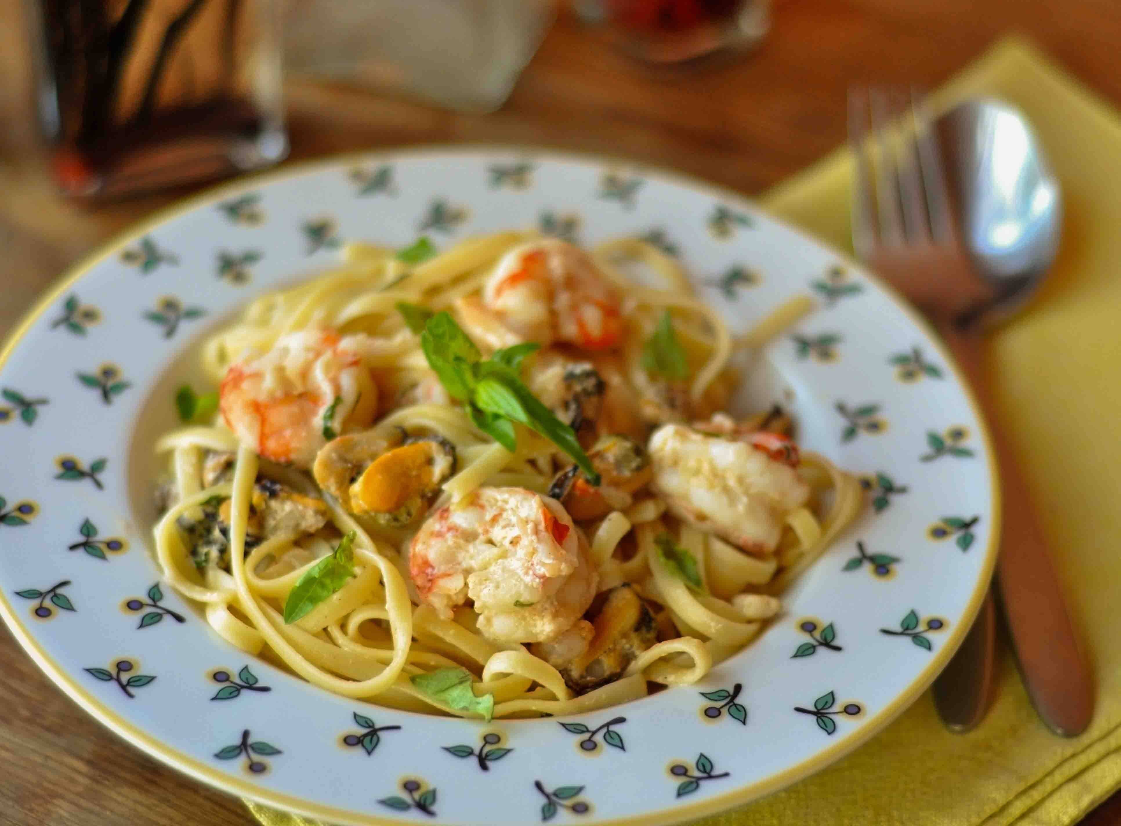 Паста с морепродуктами - 10 вкусных рецептов пошагово (с фото)